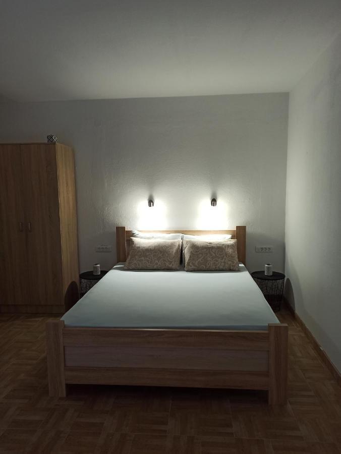 Lastva Holliday Rooms Budva Exterior photo